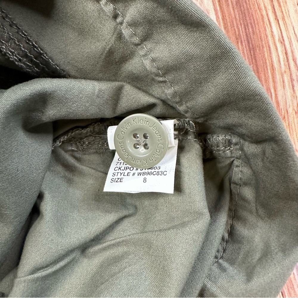 Nwt Calvin Klein Women’s Short Size 8 - Picture 10 of 13